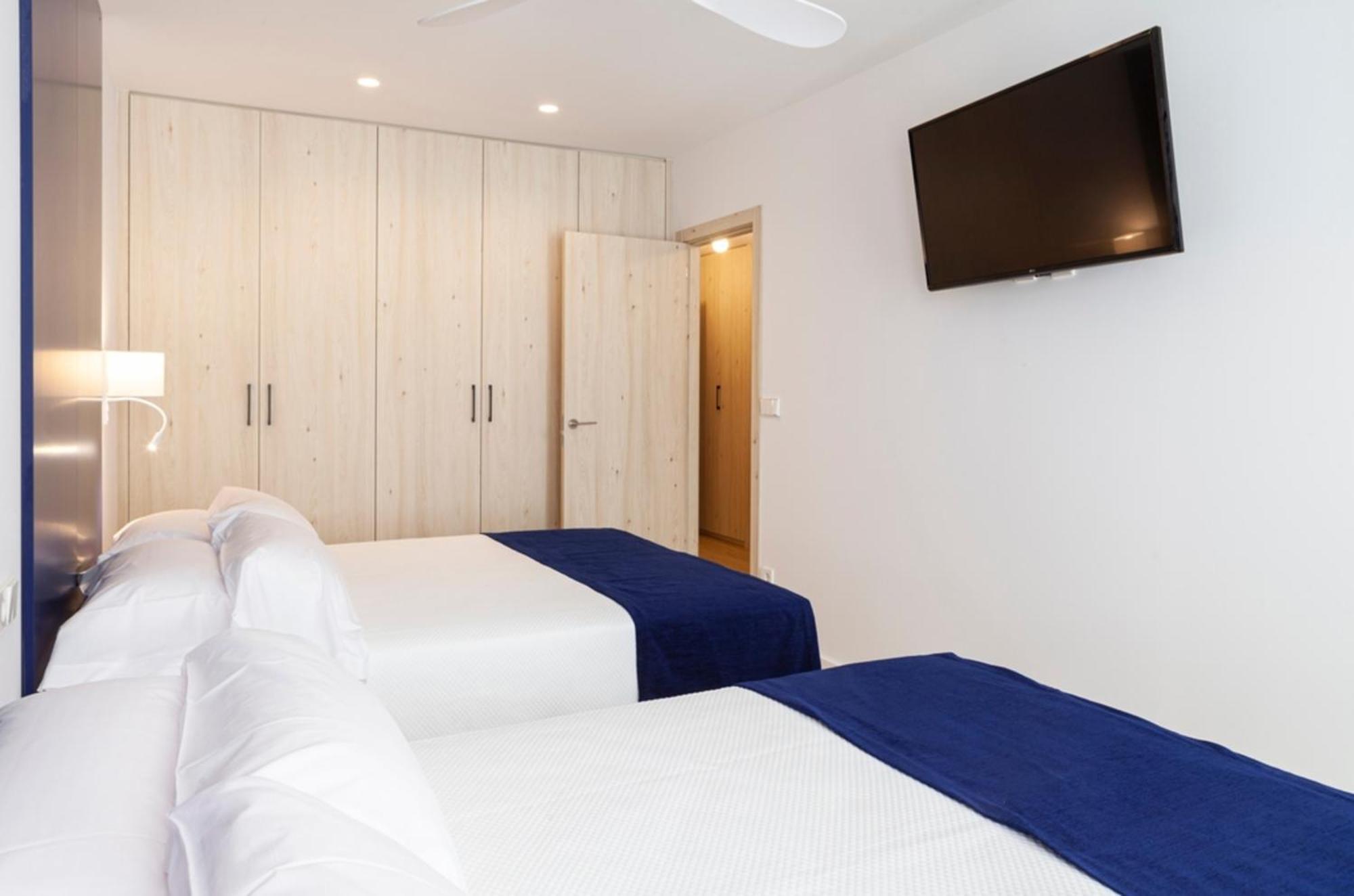 Apartamentos Mayal Con Piscina Μπένιντορμ Δωμάτιο φωτογραφία